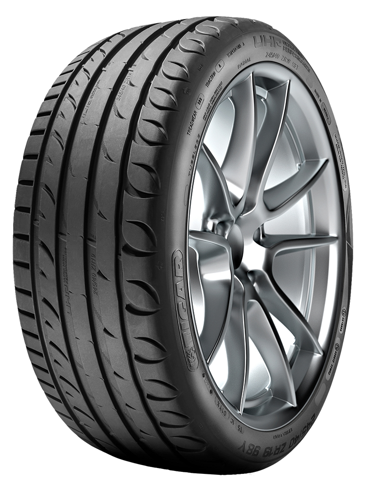 TIGAR Ultra High Performance 215/45 R18 93Y